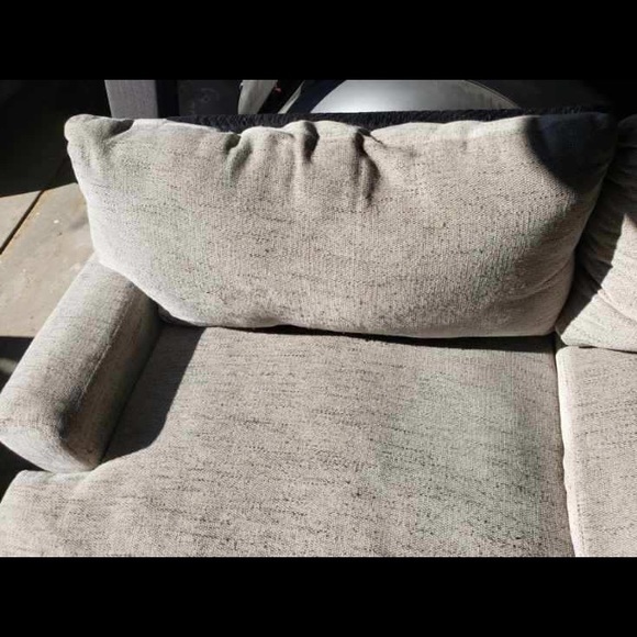 2 Couches - Picture 2 of 7